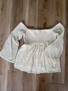 torrid Cream Off-Shoulder Lace Peplum Blouse